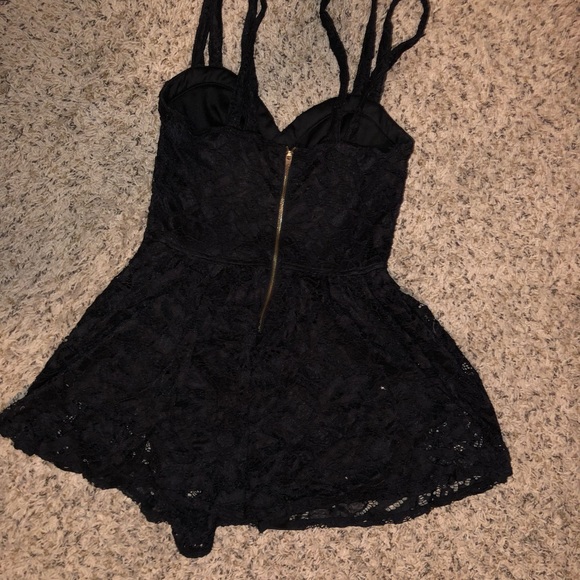 Short jumpsuit - Picture 4 of 4